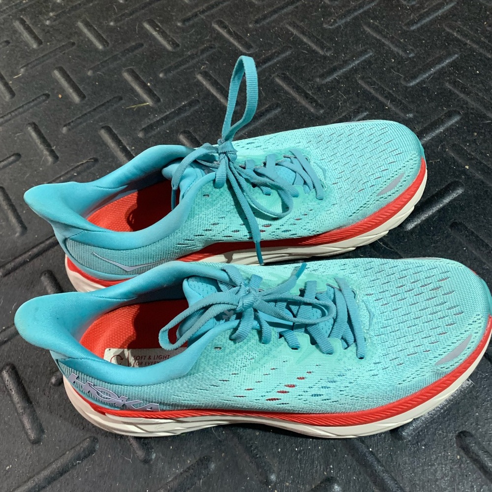 Hoka Clifton 8